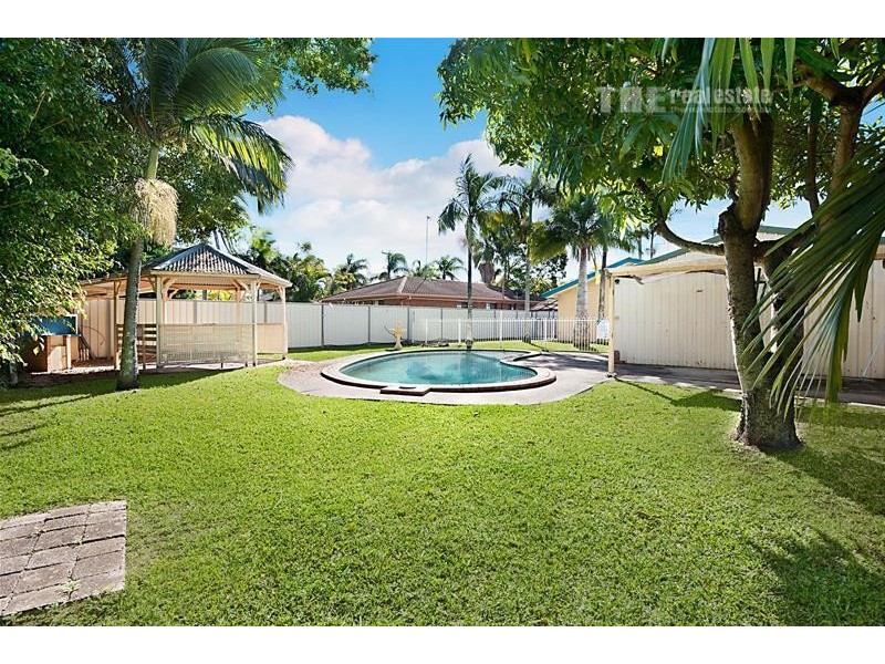 55 Cypress Drive, Broadbeach Waters QLD 4218