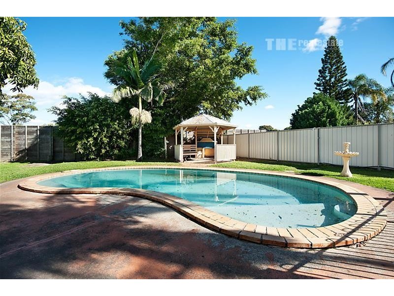 55 Cypress Drive, Broadbeach Waters QLD 4218