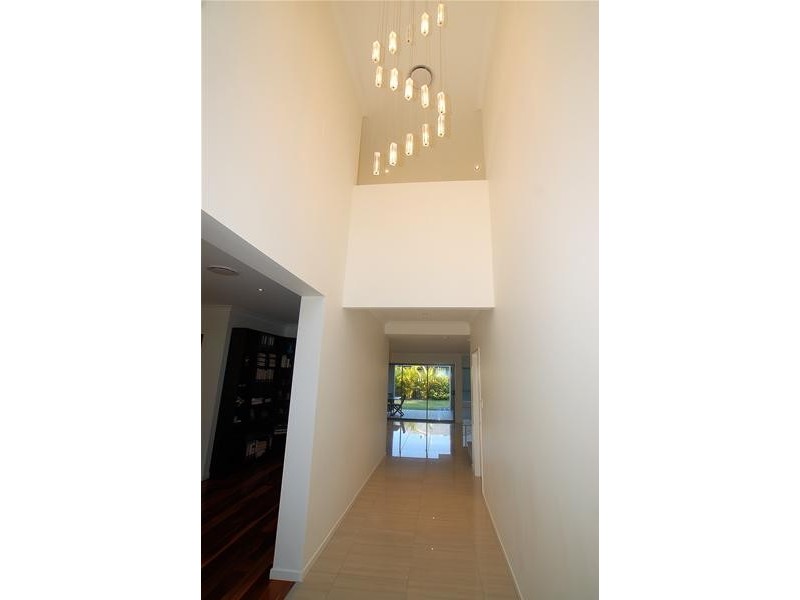 88 Observatory Drive, Reedy Creek QLD 4227