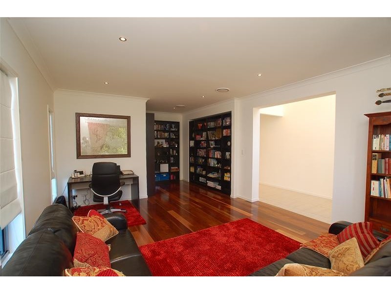 88 Observatory Drive, Reedy Creek QLD 4227