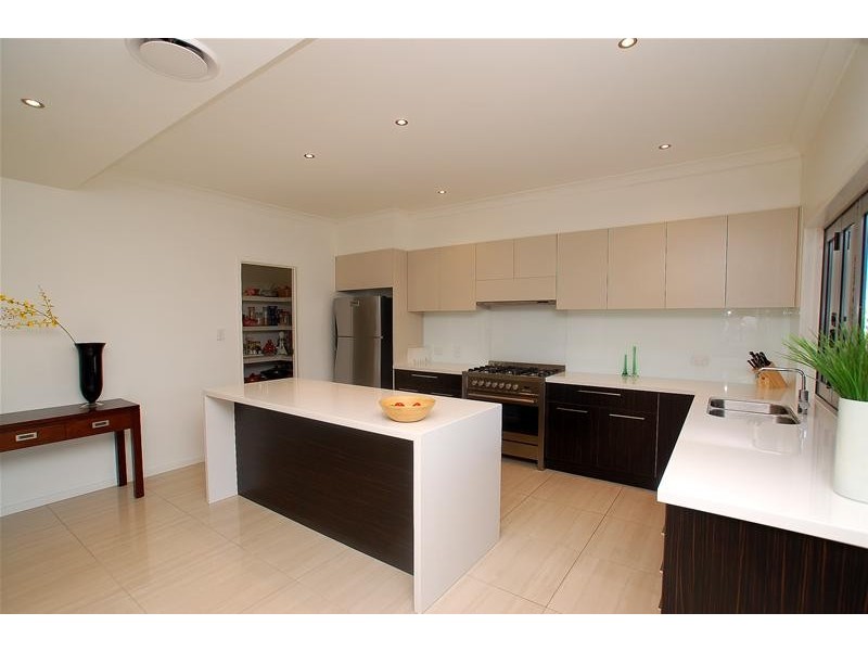 88 Observatory Drive, Reedy Creek QLD 4227