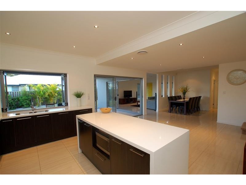 88 Observatory Drive, Reedy Creek QLD 4227