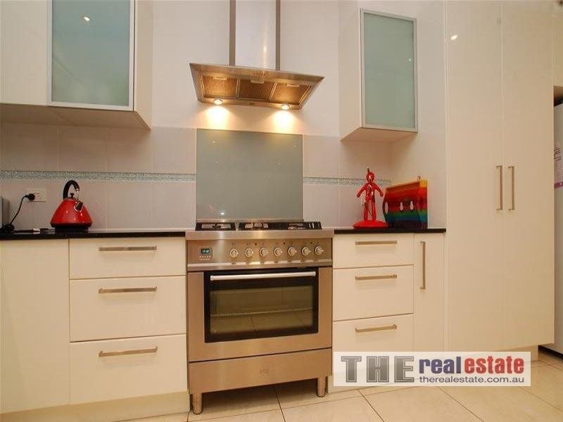 29 York Creek Crescent, Reedy Creek QLD 4227