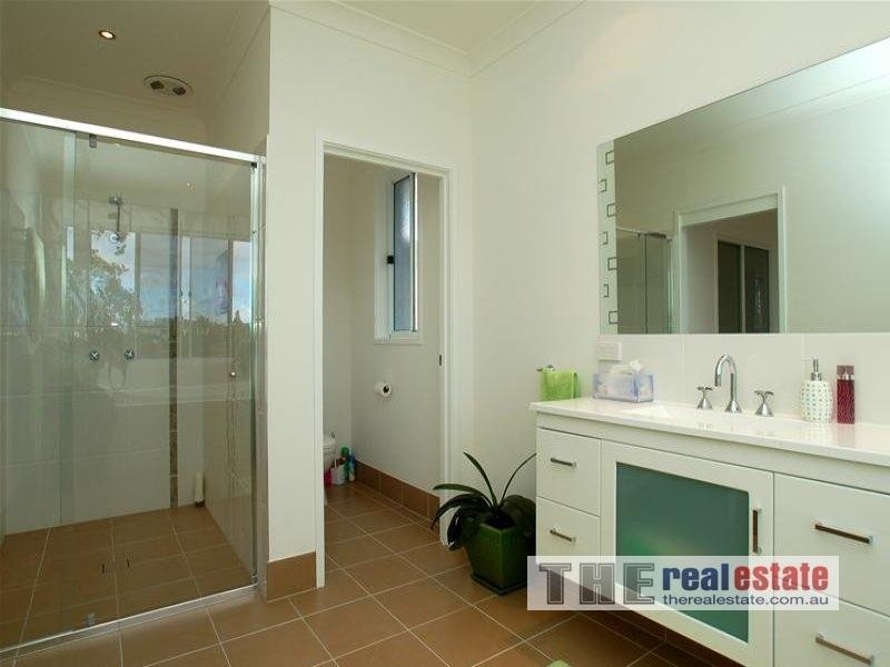 29 York Creek Crescent, Reedy Creek QLD 4227