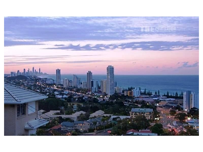 37 West Street, Burleigh Heads QLD 4220