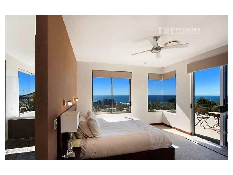 37 West Street, Burleigh Heads QLD 4220