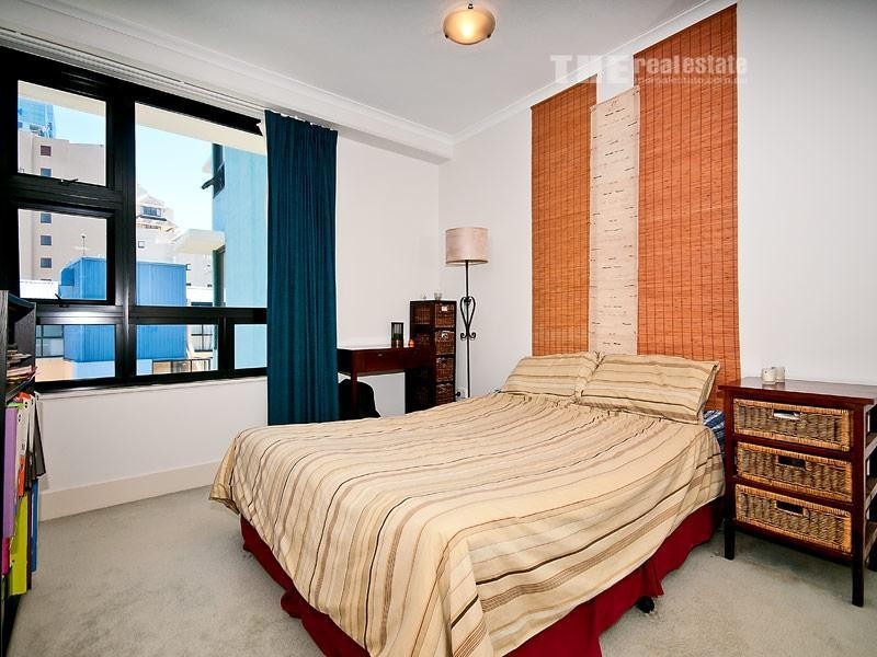 711/32 Surf Parade, Broadbeach QLD 4218