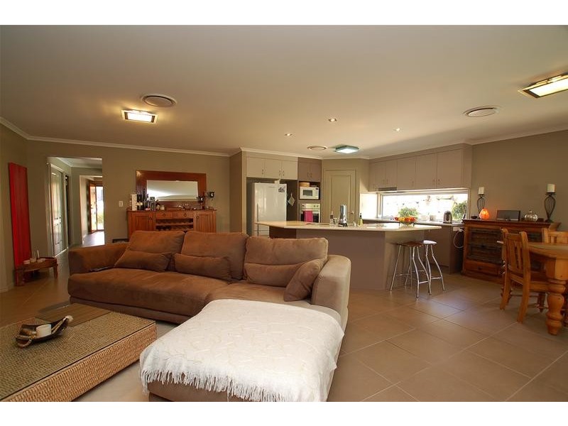 34 Southern Skies Avenue, Reedy Creek QLD 4227