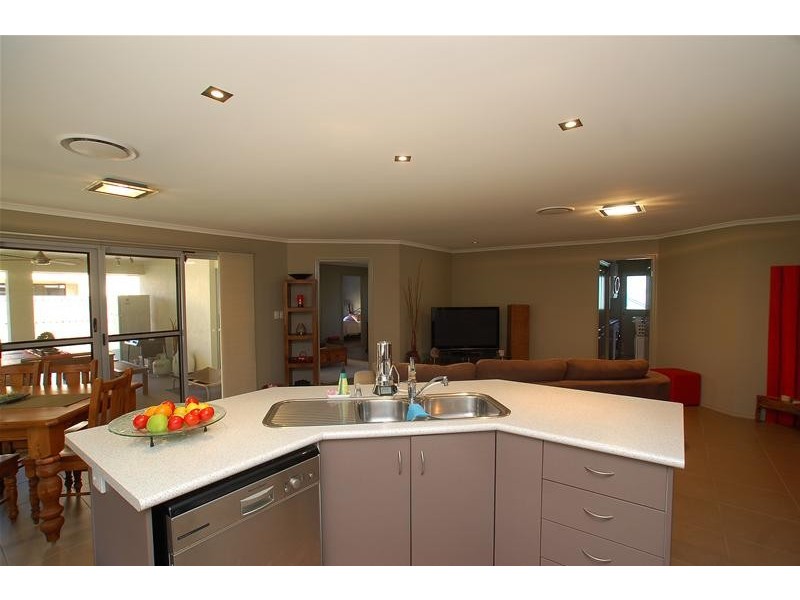 34 Southern Skies Avenue, Reedy Creek QLD 4227