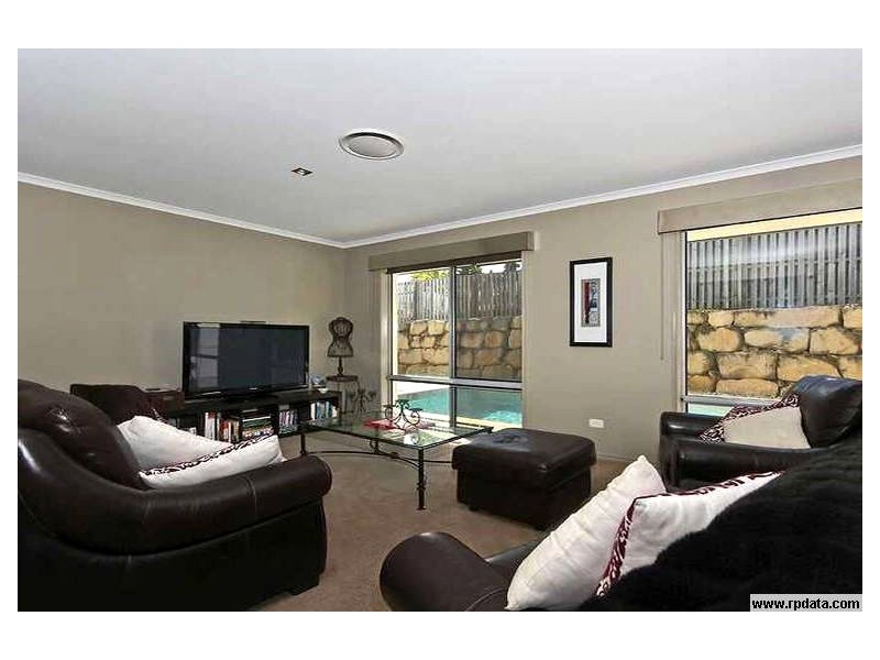 34 Southern Skies Avenue, Reedy Creek QLD 4227