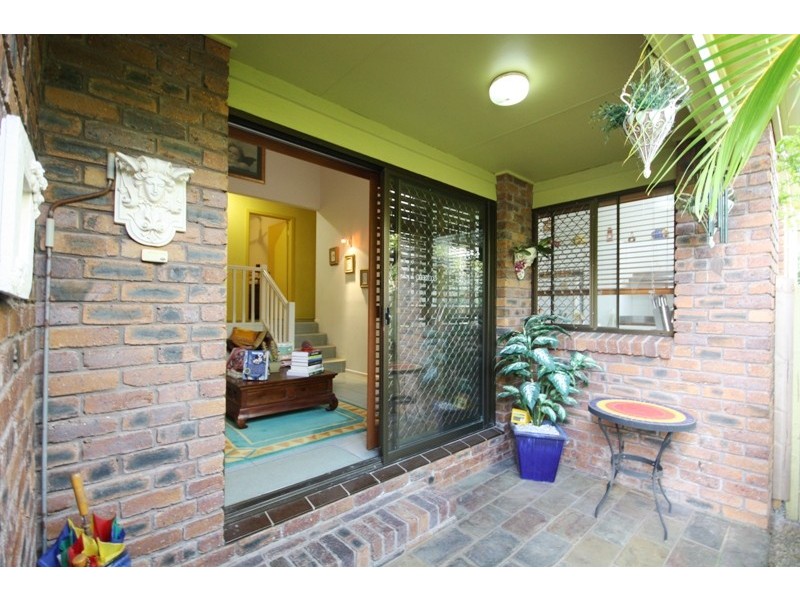 7/4 Madsen Place, Southport QLD 4215