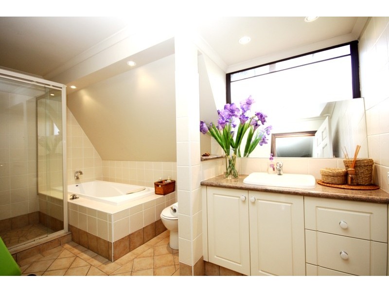 3 Dirk Hartog Place, Hollywell QLD 4216