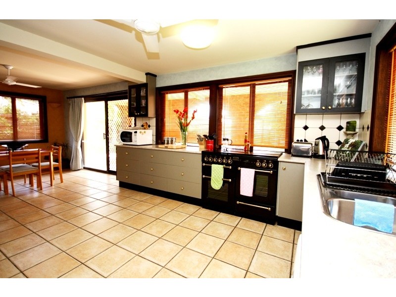 3 Dirk Hartog Place, Hollywell QLD 4216