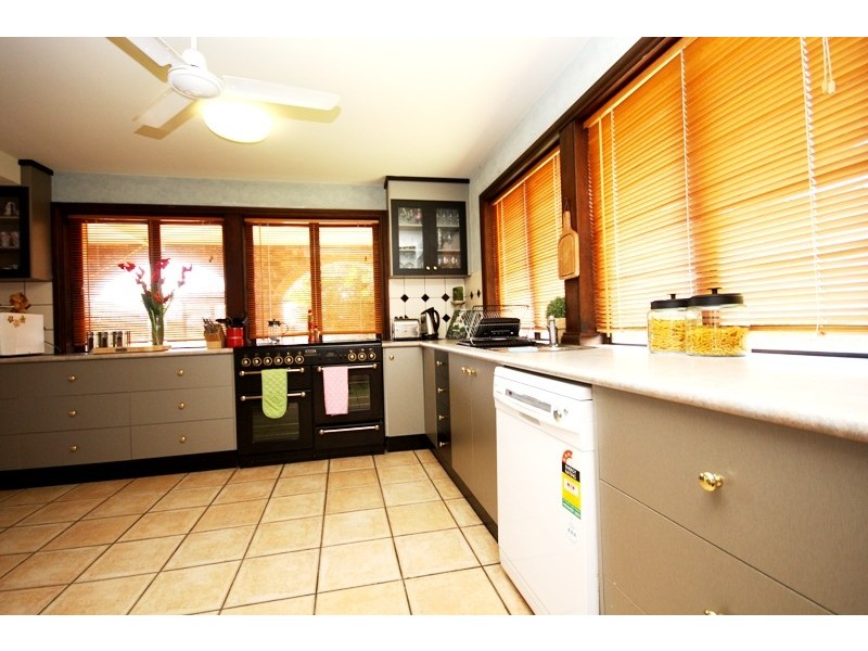 3 Dirk Hartog Place, Hollywell QLD 4216