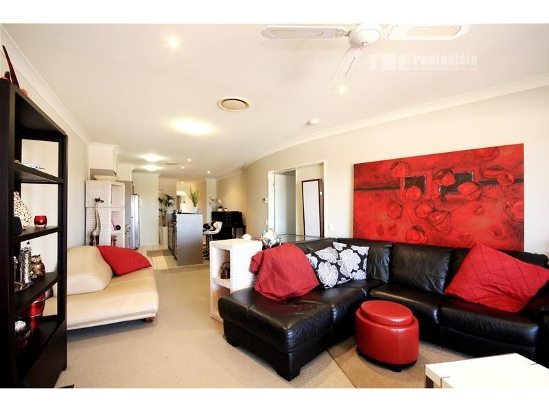 11/27 Ranier Crescent, Varsity Lakes QLD 4227