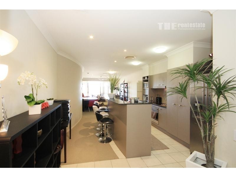 11/27 Ranier Crescent, Varsity Lakes QLD 4227