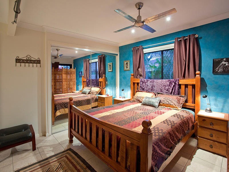 4 Dotterel Drive, Burleigh Waters QLD 4220