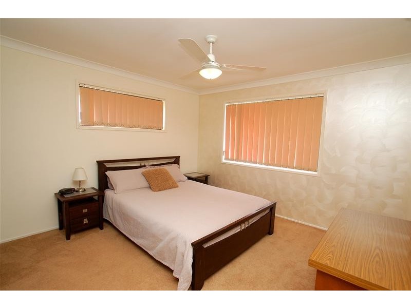 4 Dotterel Drive, Burleigh Waters QLD 4220