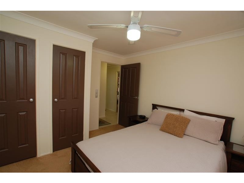 4 Dotterel Drive, Burleigh Waters QLD 4220