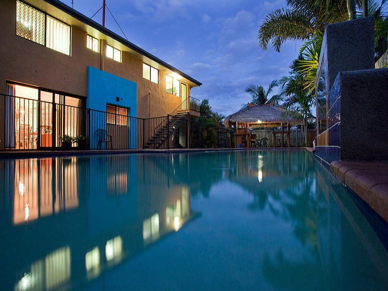 4 Dotterel Drive, Burleigh Waters QLD 4220