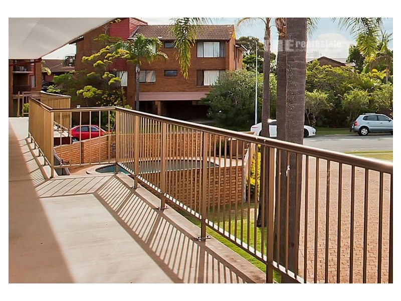 8/12 Duet Drive, Mermaid Waters QLD 4218