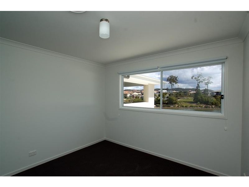 13 Saleya Drive, Varsity Lakes QLD 4227