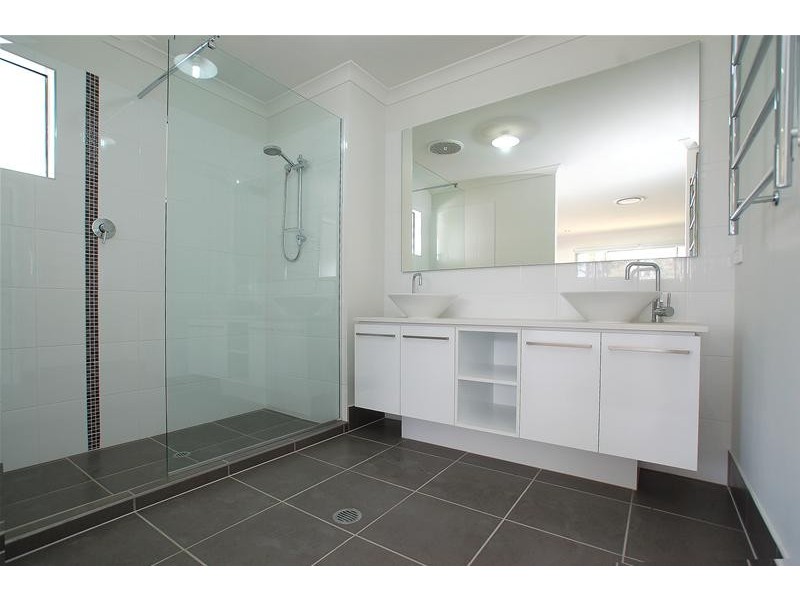 13 Saleya Drive, Varsity Lakes QLD 4227