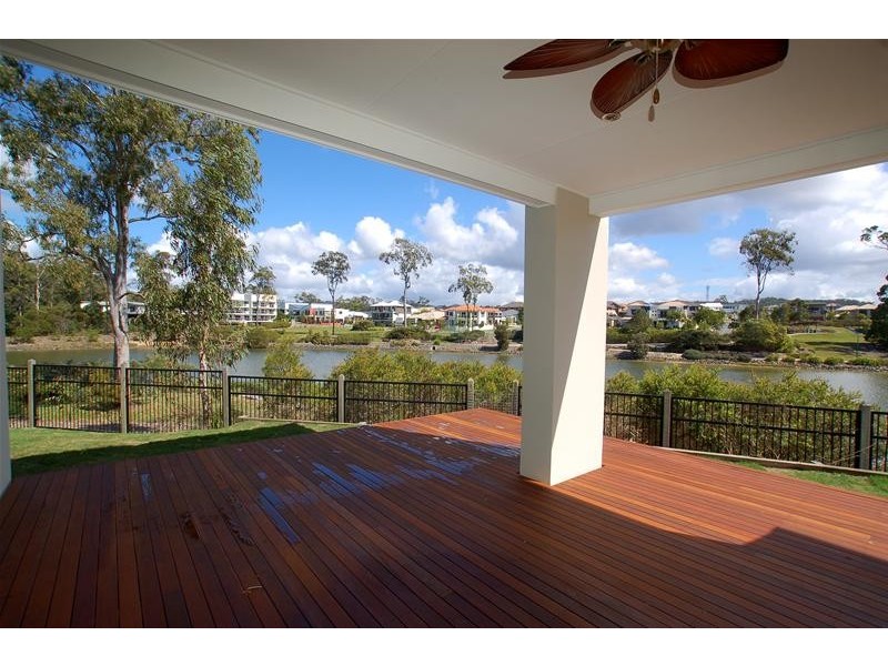 13 Saleya Drive, Varsity Lakes QLD 4227