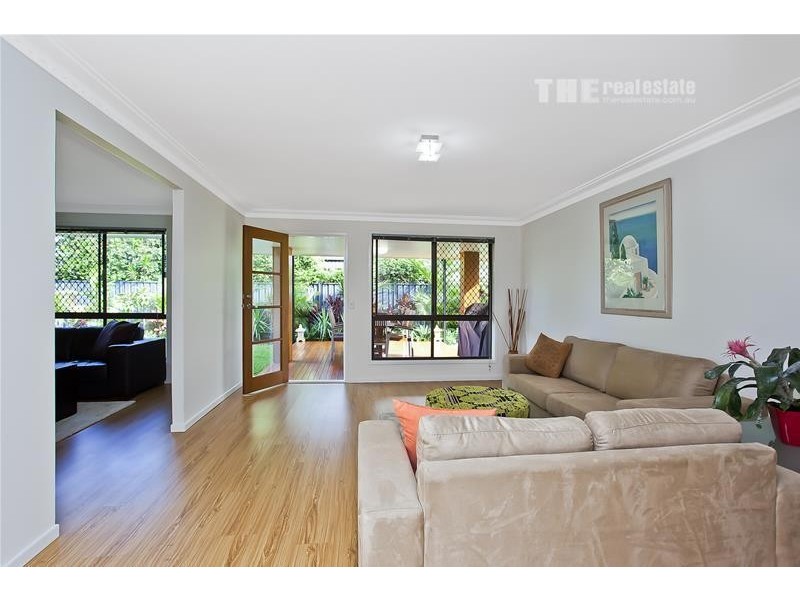 7 Joan Street, Burleigh Waters QLD 4220