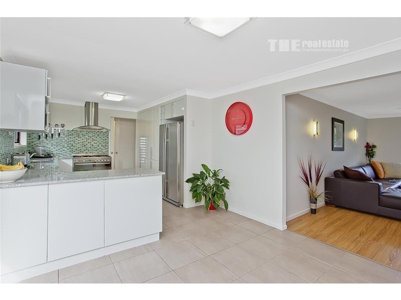 7 Joan Street, Burleigh Waters QLD 4220