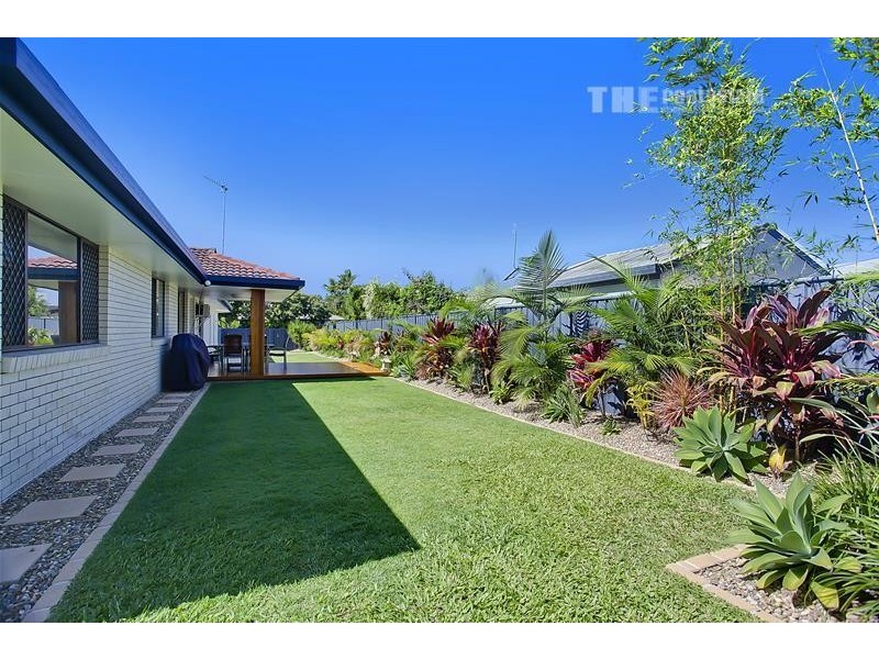7 Joan Street, Burleigh Waters QLD 4220