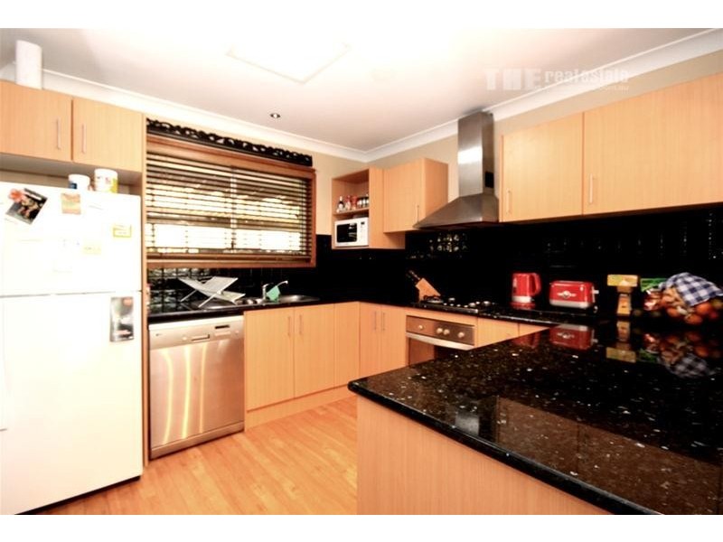 2/4 Adams Avenue, Miami QLD 4220