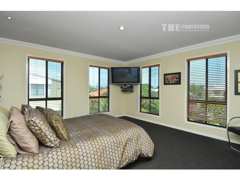 2/2264 Gold Coast Highway, Mermaid Beach QLD 4218