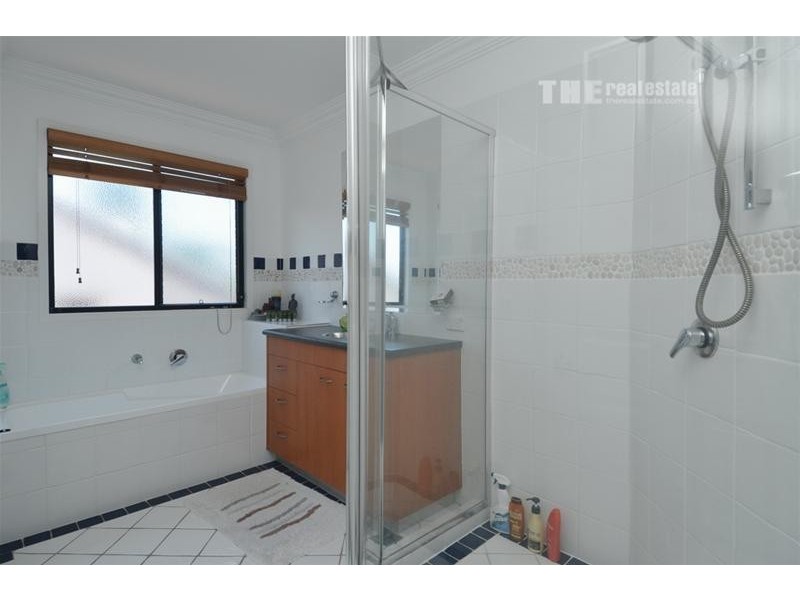 2/2264 Gold Coast Highway, Mermaid Beach QLD 4218