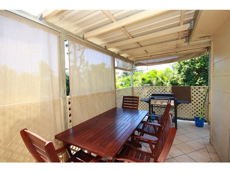 17 Newstead Street, Burleigh Waters QLD 4220