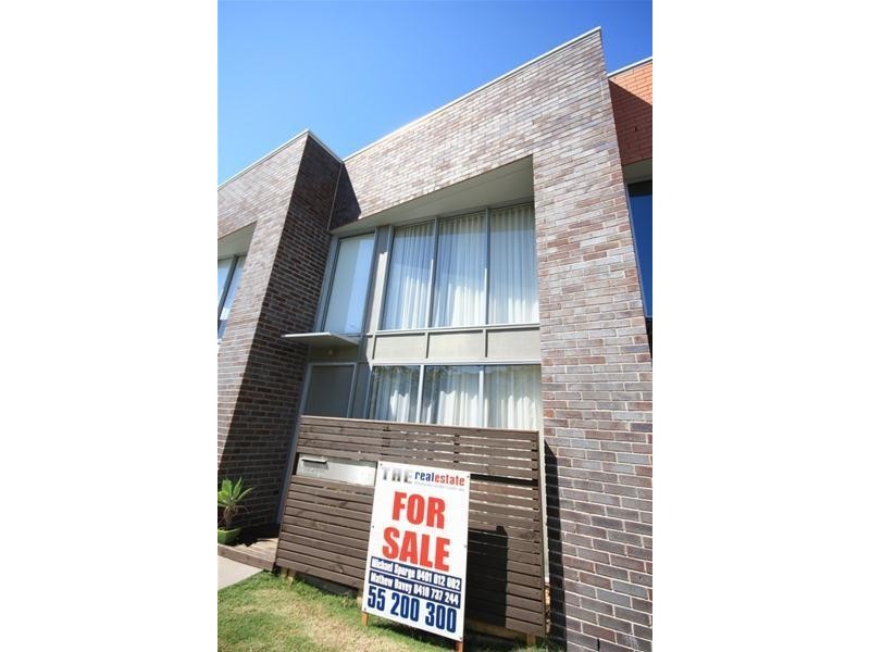 131 Varsity Parade, Varsity Lakes QLD 4227