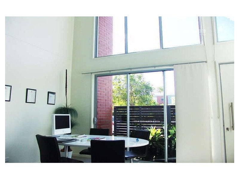 131 Varsity Parade, Varsity Lakes QLD 4227