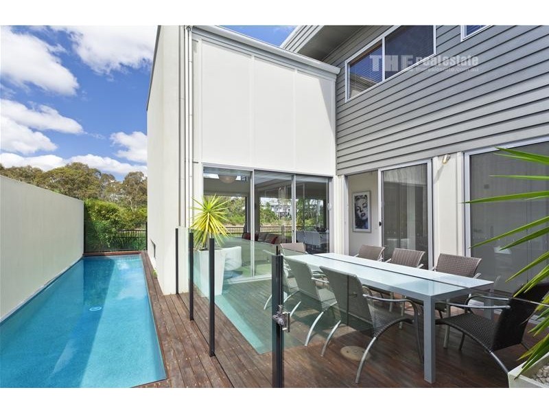 4 Cape Martin Lane, Varsity Lakes QLD 4227