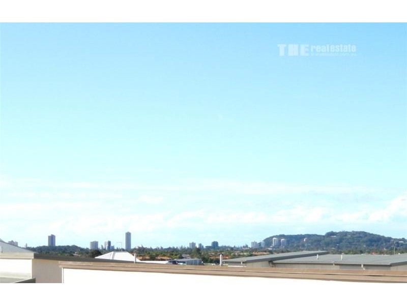 7/27 Ranier Crescent, Varsity Lakes QLD 4227