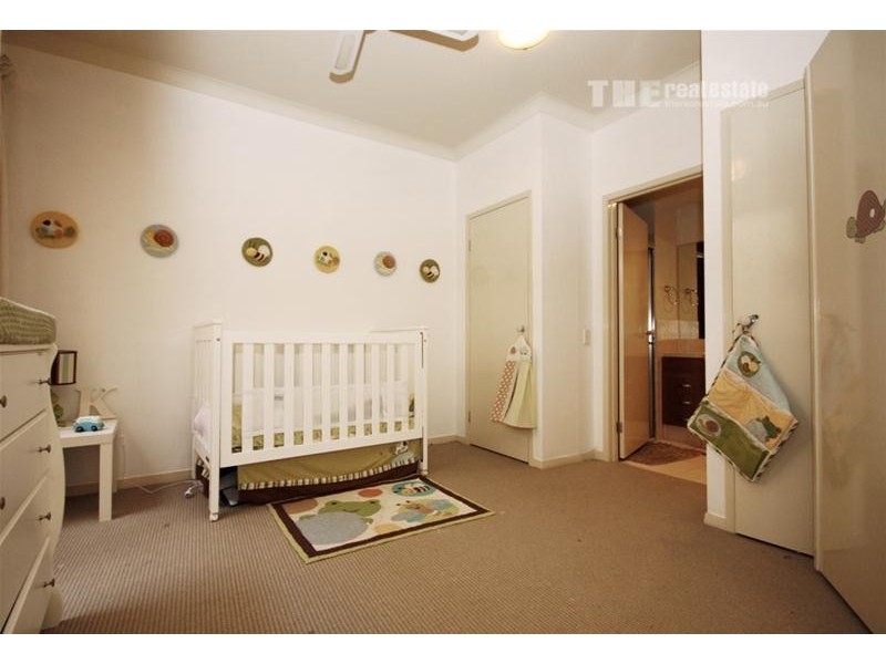 7/27 Ranier Crescent, Varsity Lakes QLD 4227