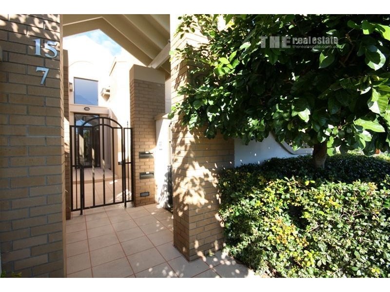 7/27 Ranier Crescent, Varsity Lakes QLD 4227