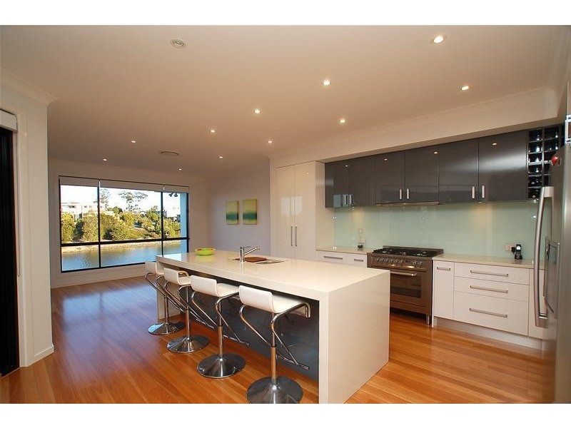 10 Bayswater Avenue, Varsity Lakes QLD 4227