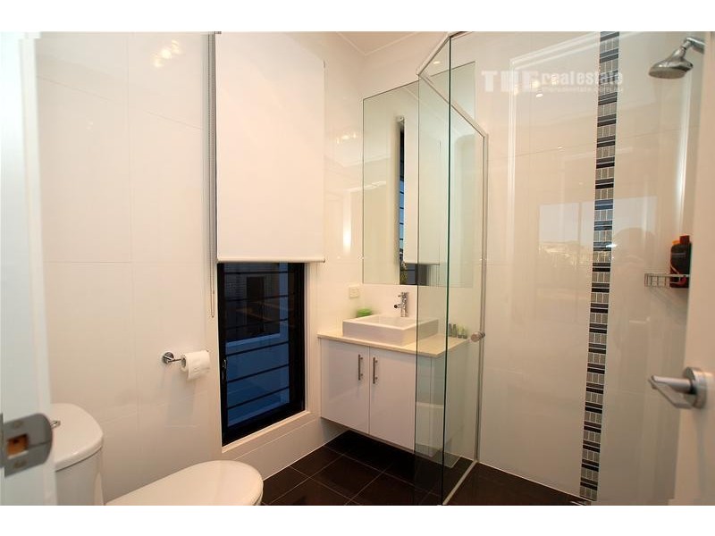 10 Bayswater Avenue, Varsity Lakes QLD 4227