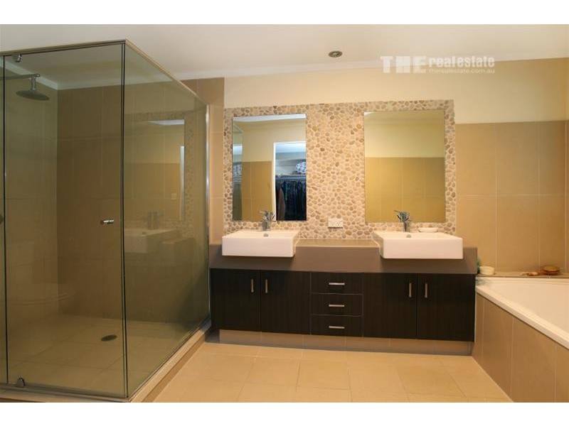 3/15 Andromeda Parade, Robina QLD 4226