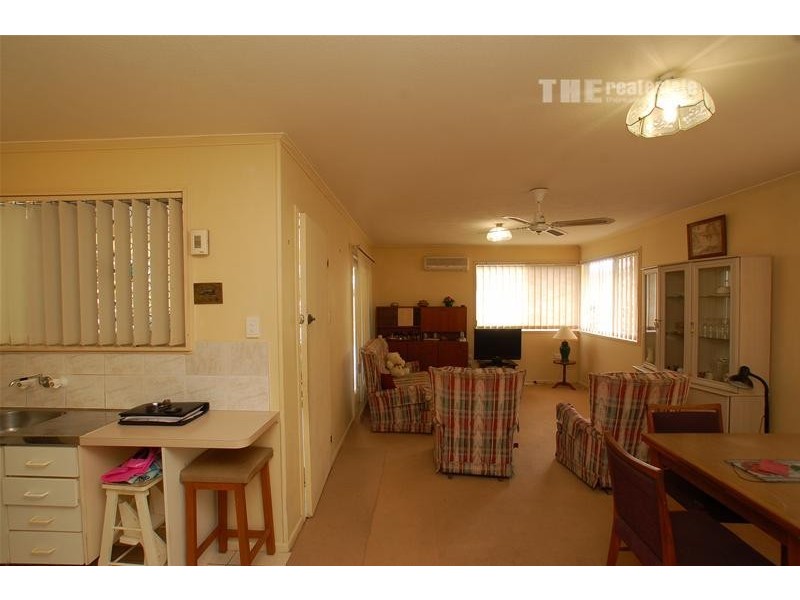 94 Albion Avenue, Miami QLD 4220