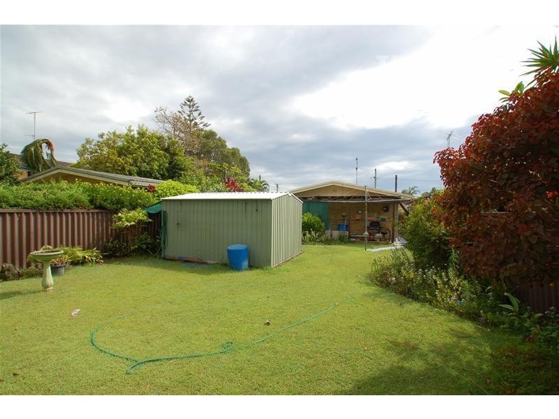 94 Albion Avenue, Miami QLD 4220