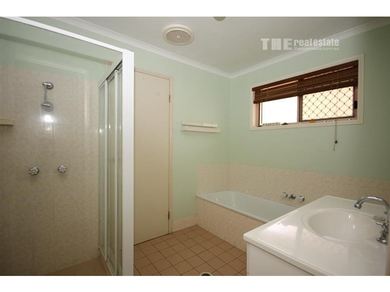 9 Casetta Court, Varsity Lakes QLD 4227