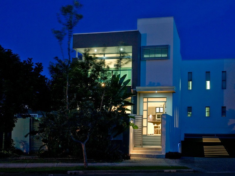 1/4 Bardon Avenue, Miami QLD 4220