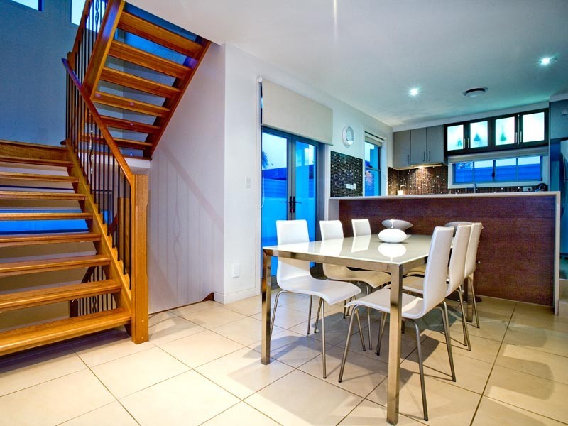 1/4 Bardon Avenue, Miami QLD 4220