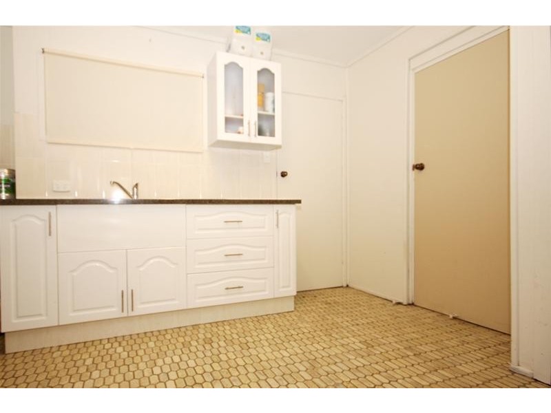 40 Sunshine Parade, Miami QLD 4220